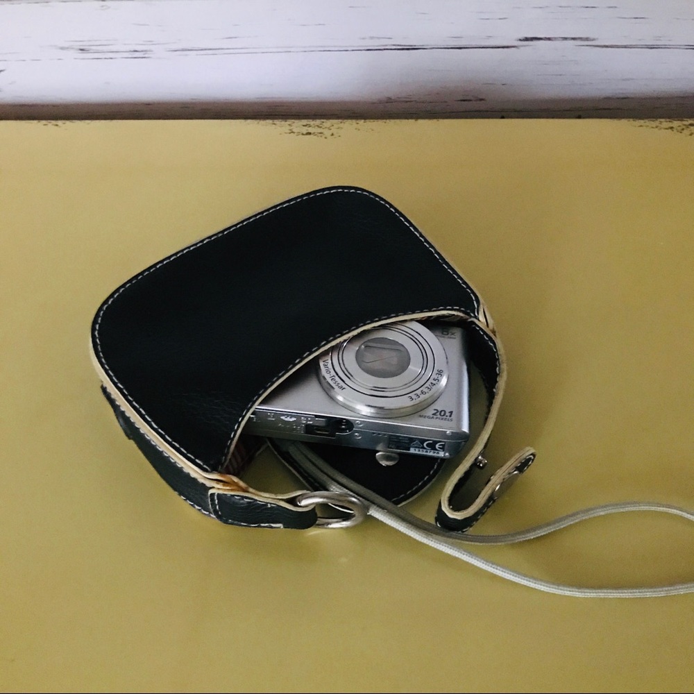 Tiny Black Purse - image 3